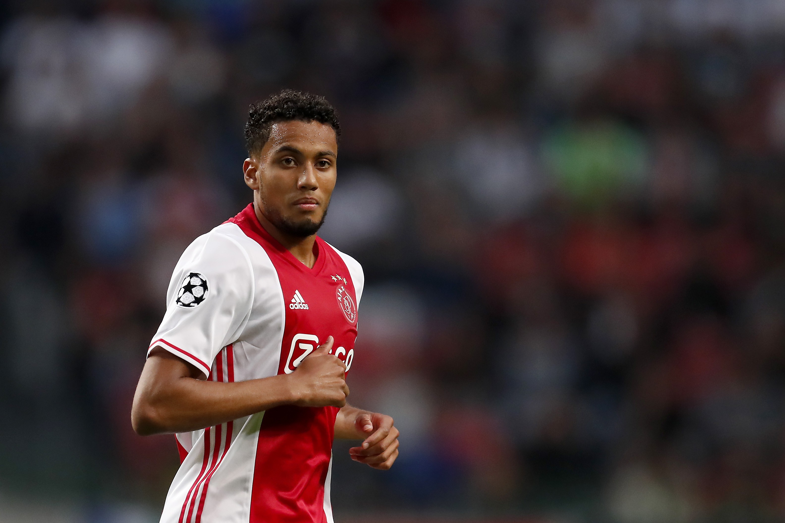 里程碑夜！阿贾克斯外线爆发；欧冠转会期刷纪录；压力陡增；心理建设被强调(阿贾克斯明年谁转会巴萨)